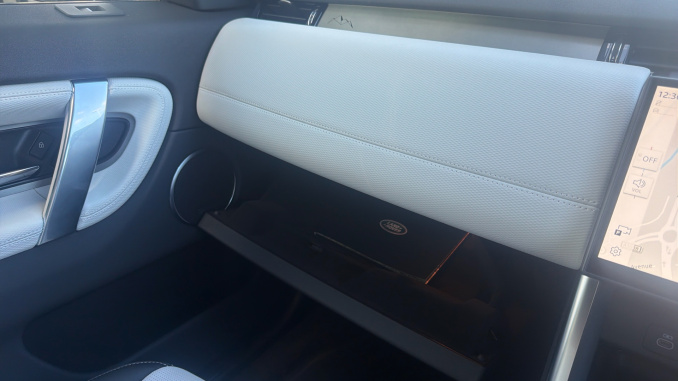 Land Rover Discovery Sport 1.5 P270e Landmark 5dr Auto [5 Seat] Station Wagon - Image 22